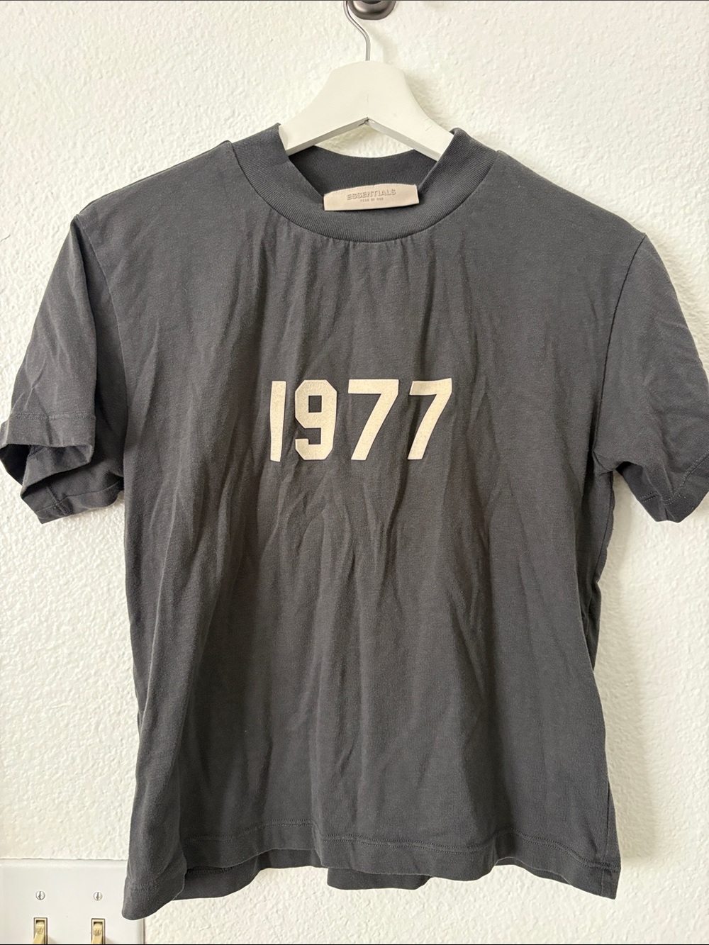 Essentials '1977' Graphic Tee - Charcoal